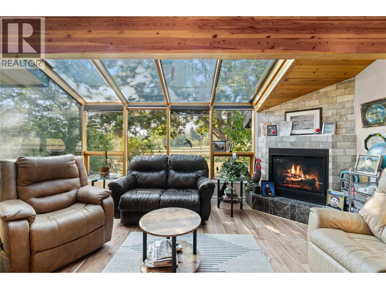 3700 50 Street, Salmon Arm