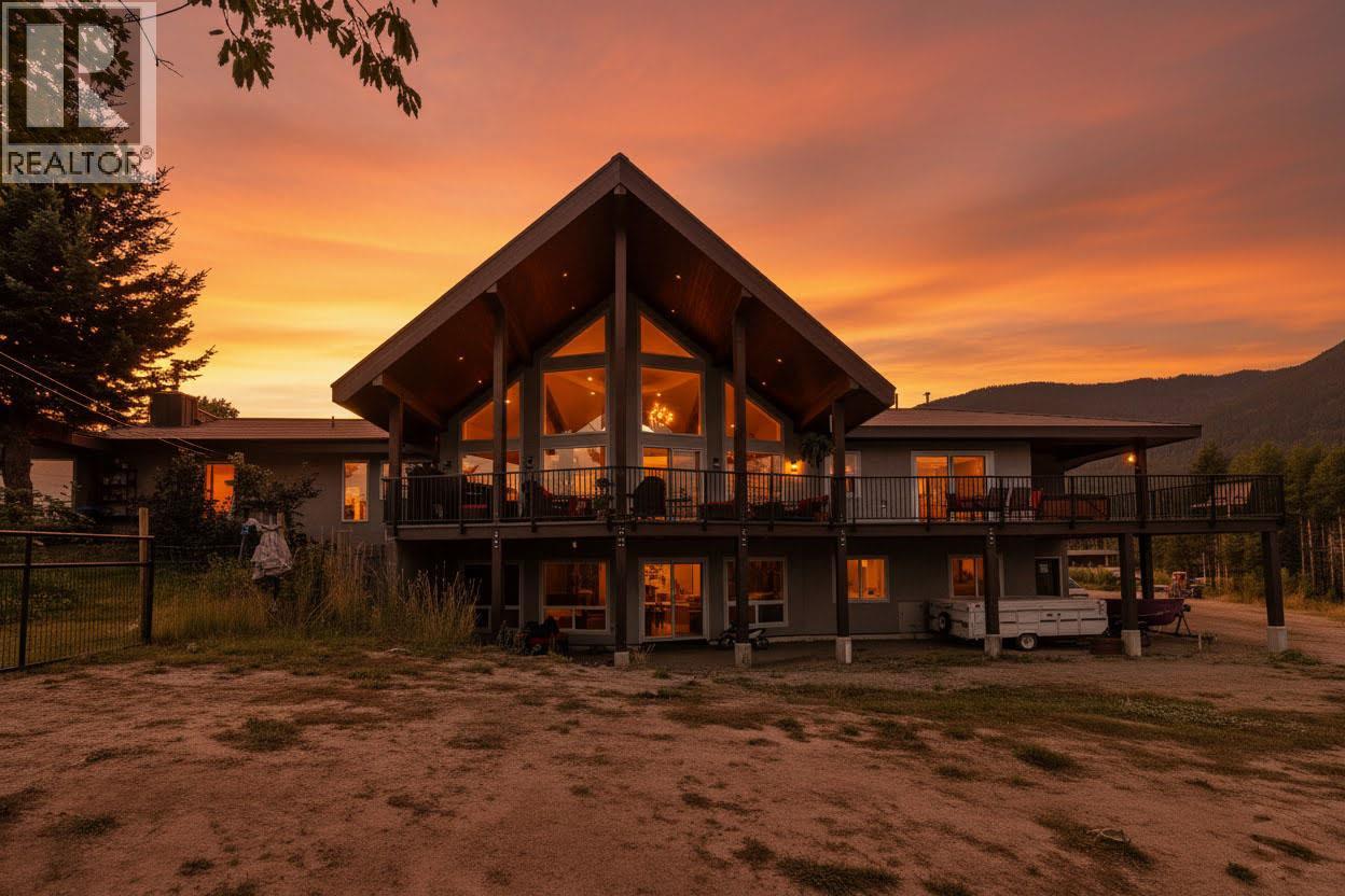 3700 50 Street, Salmon Arm