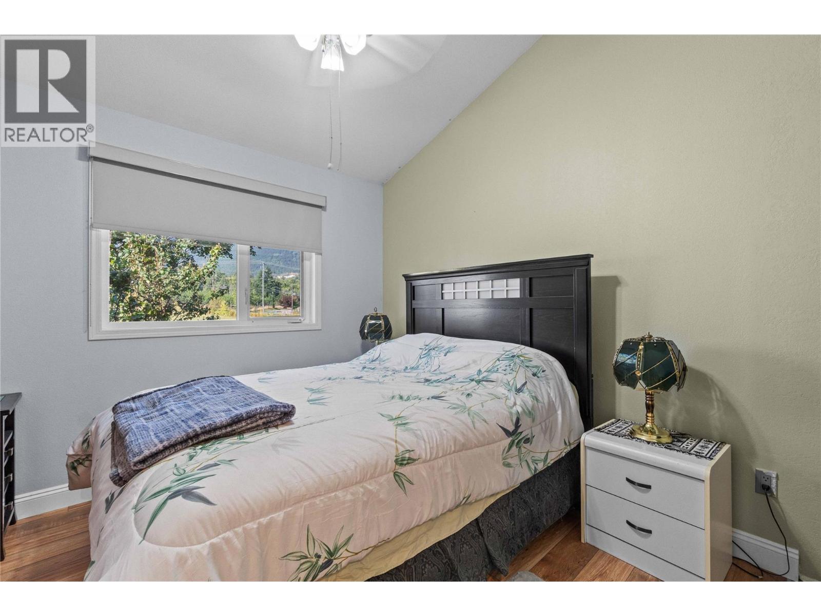3700 50 Street, Salmon Arm