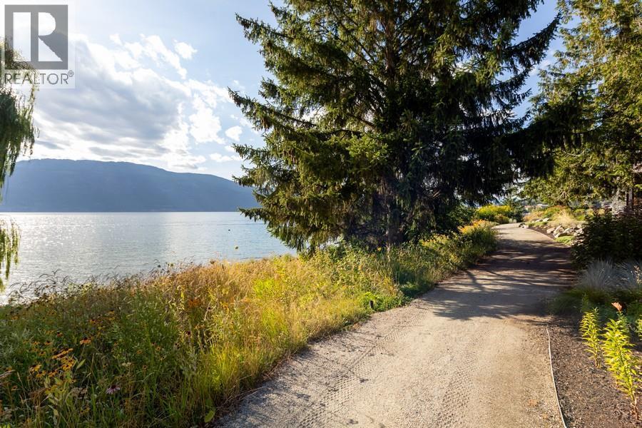  12391 Pixton Road, Lake Country