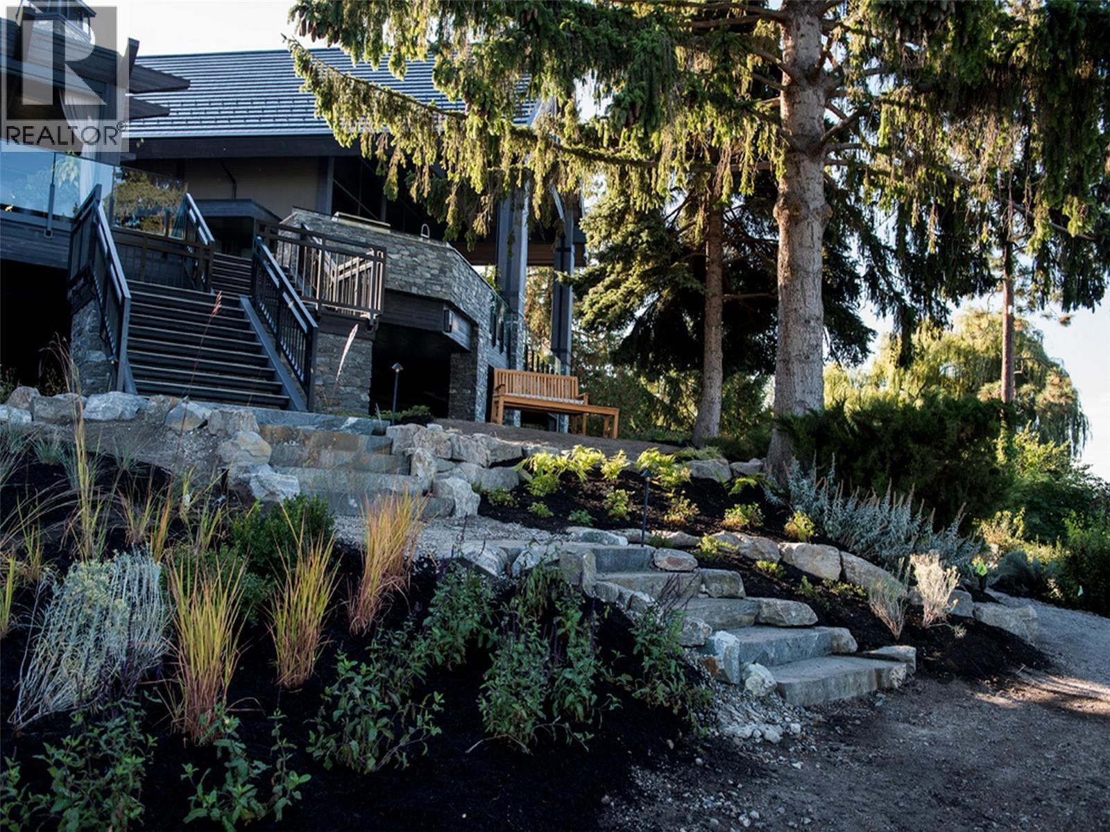  12391 Pixton Road, Lake Country
