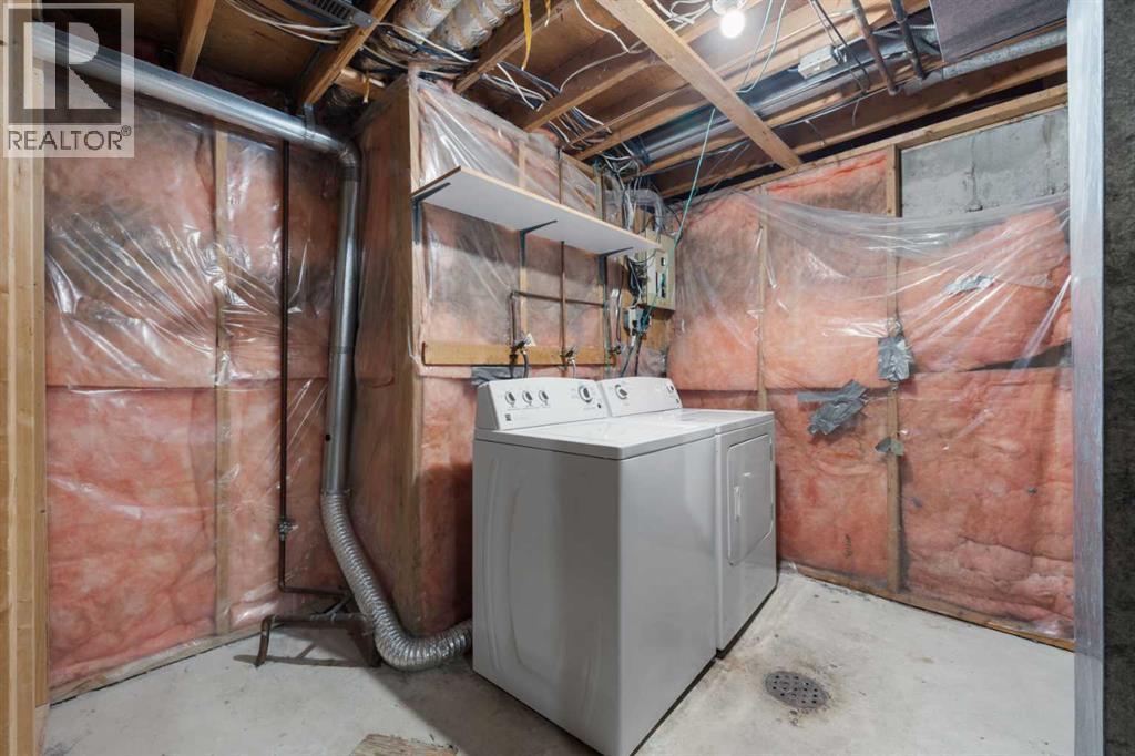 Single Family House for Sale in  Woodmont Terrace SW Woodbine Calgary 