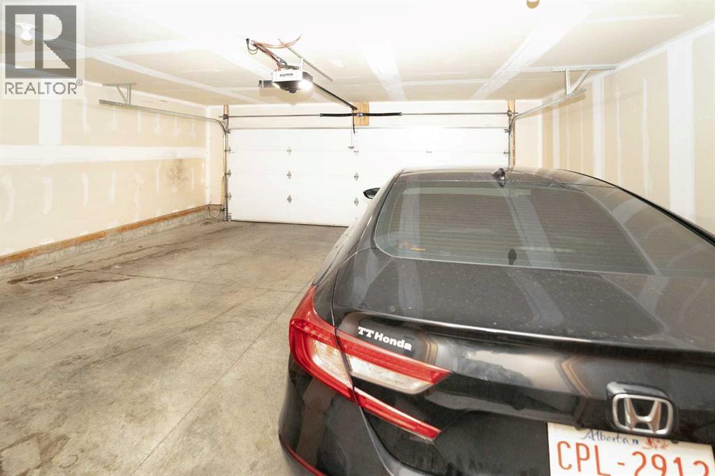 Single Family House for Sale in  savanna Boulevard NE Saddle Ridge Calgary 