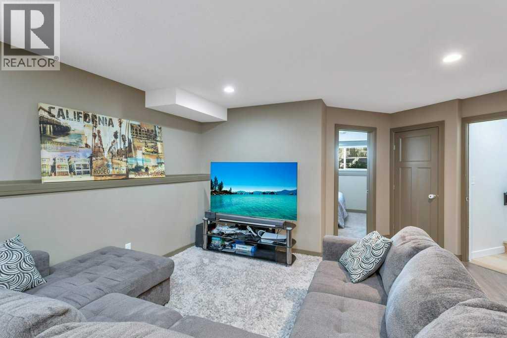 34 Iron Wolf Court, Lacombe