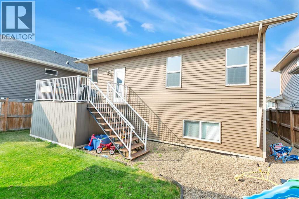 34 Iron Wolf Court, Lacombe