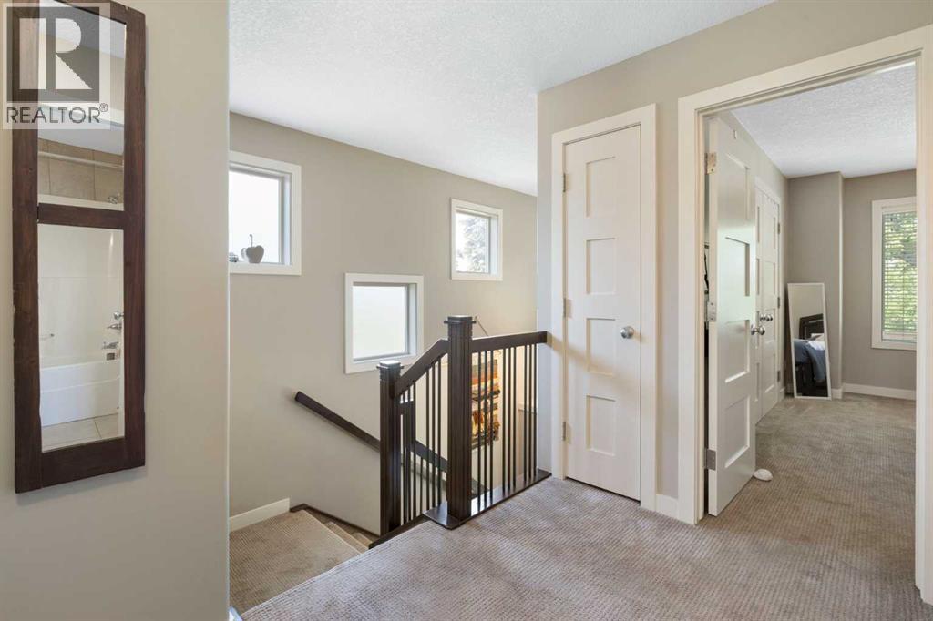 Single Family House for Sale in   Avenue SW Spruce Cliff Calgary 