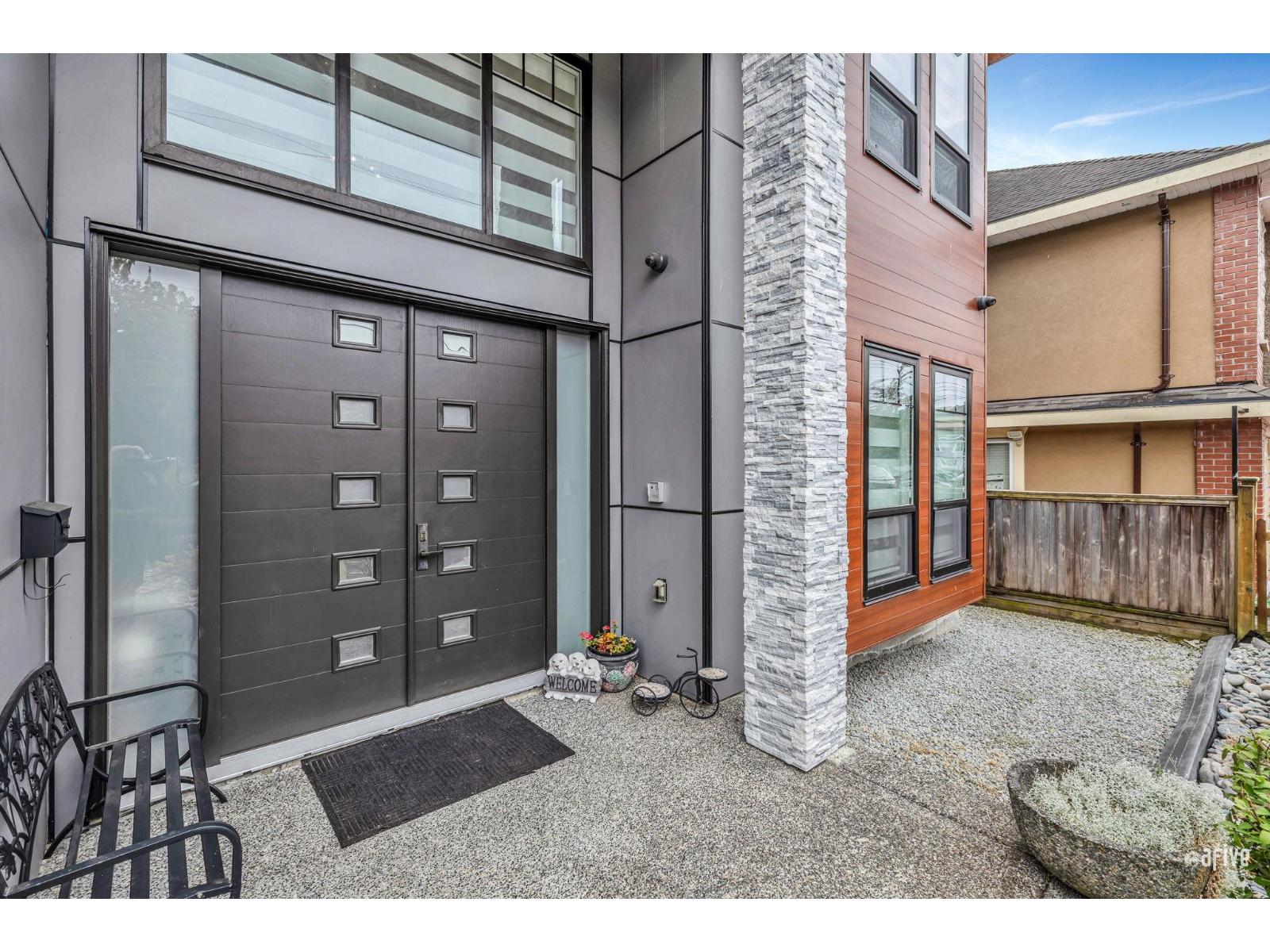 9248 124 STREET, Surrey