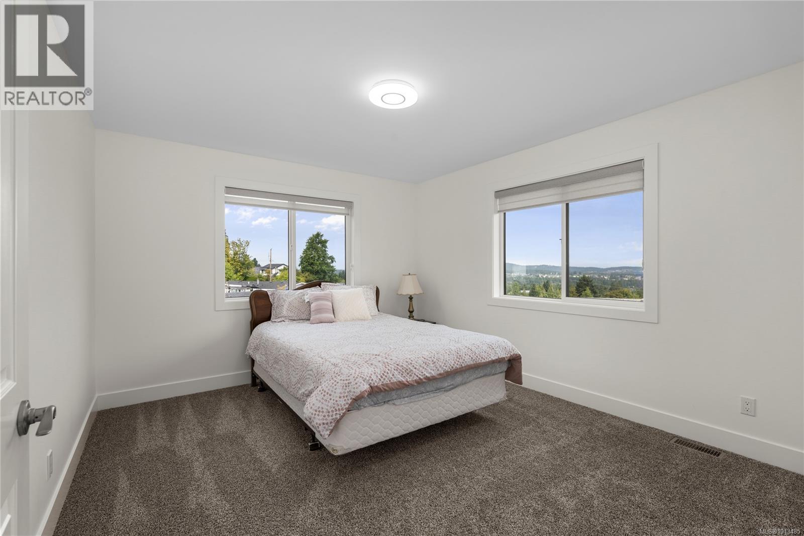 2270 Leighton Rd, Nanaimo