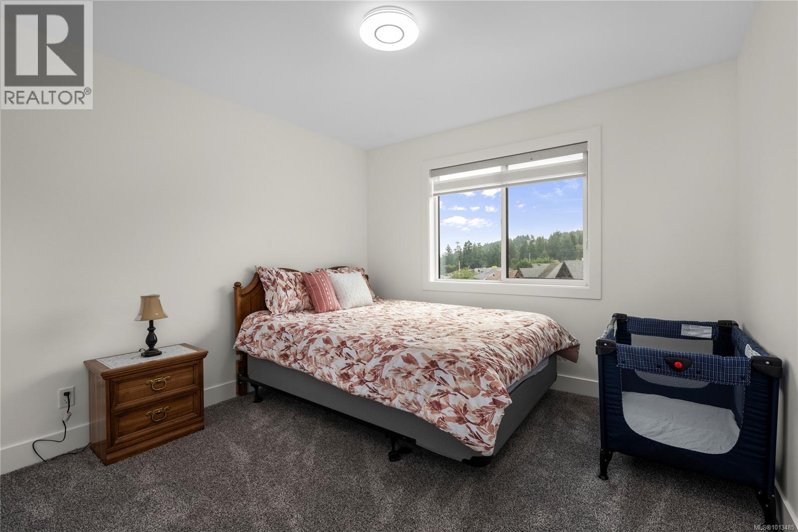 2270 Leighton Rd, Nanaimo