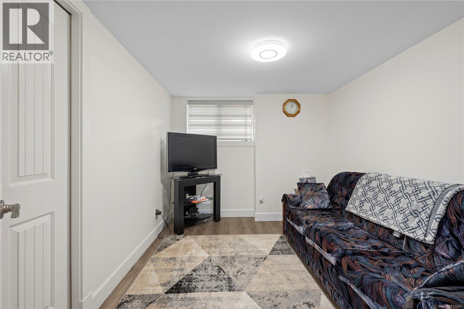2270 Leighton Rd, Nanaimo