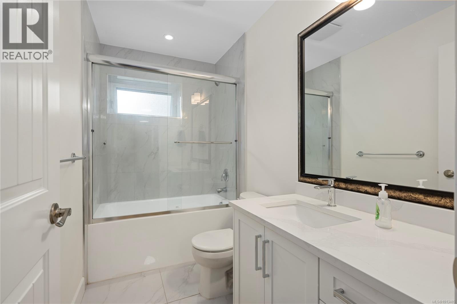 2270 Leighton Rd, Nanaimo