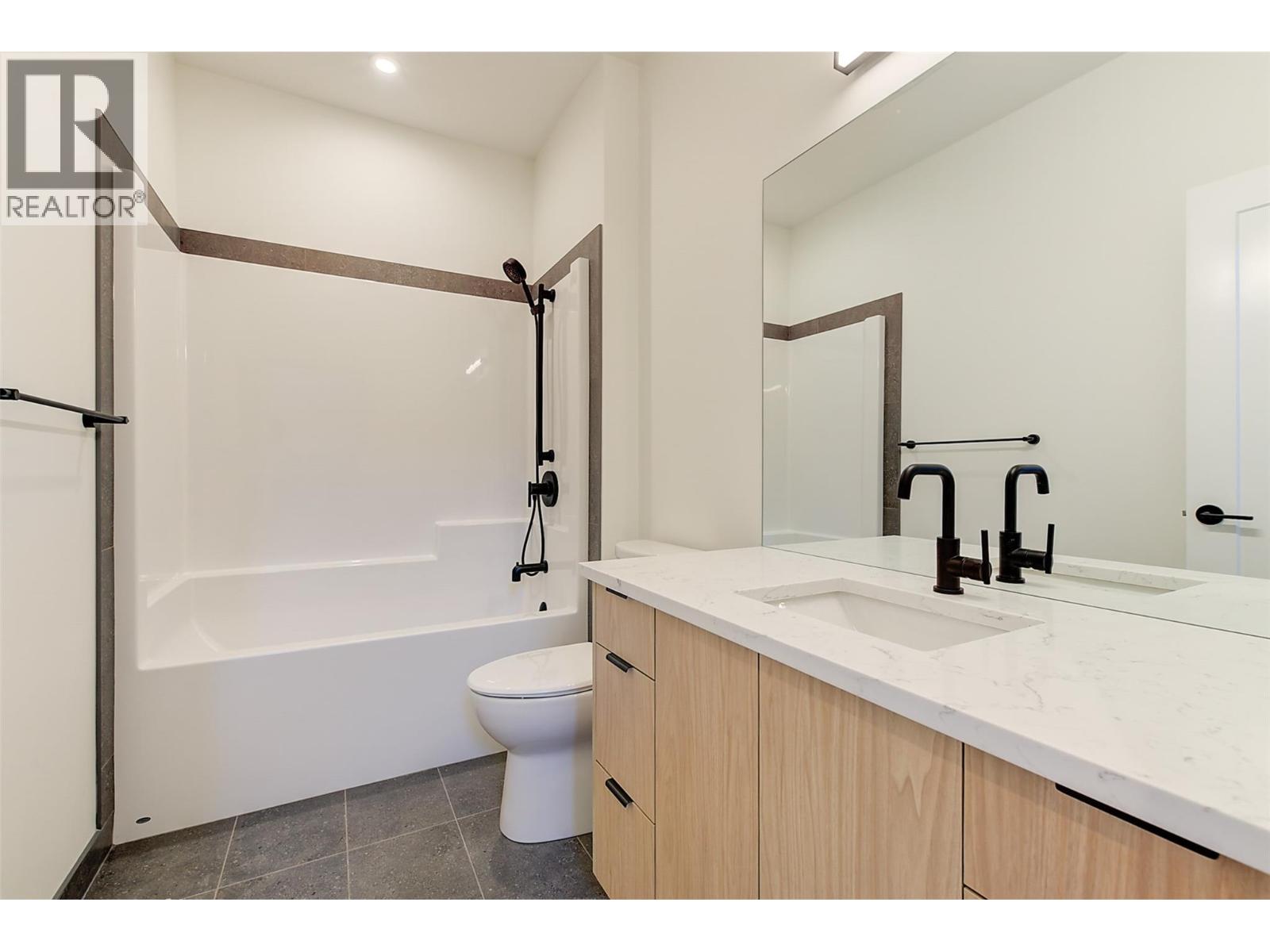  857 Kinnear Court, Kelowna