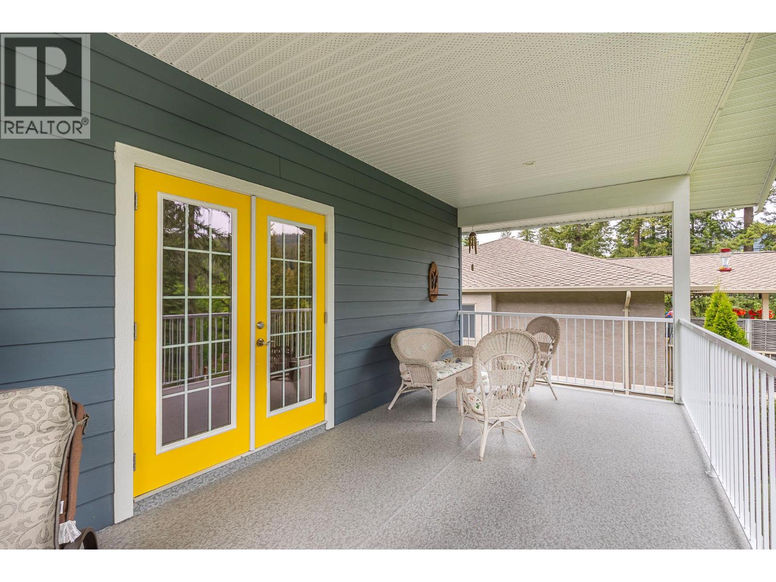 2750 Sunnydale Drive, Blind Bay