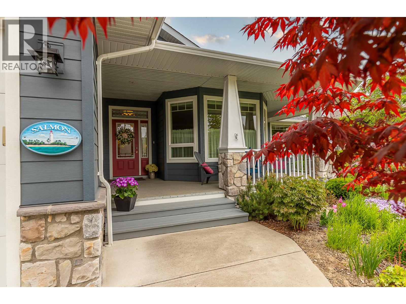 2750 Sunnydale Drive, Blind Bay