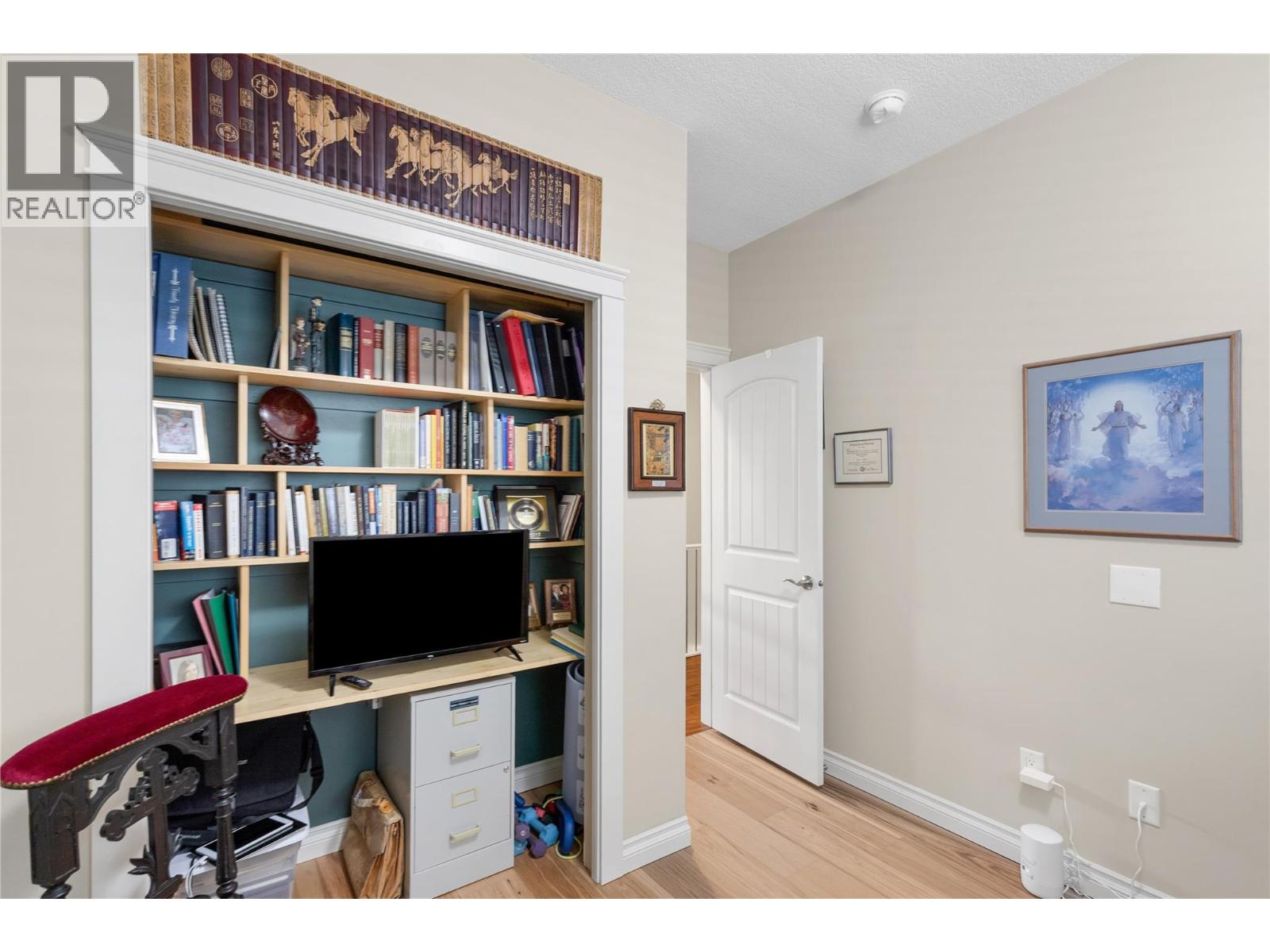 2750 Sunnydale Drive, Blind Bay