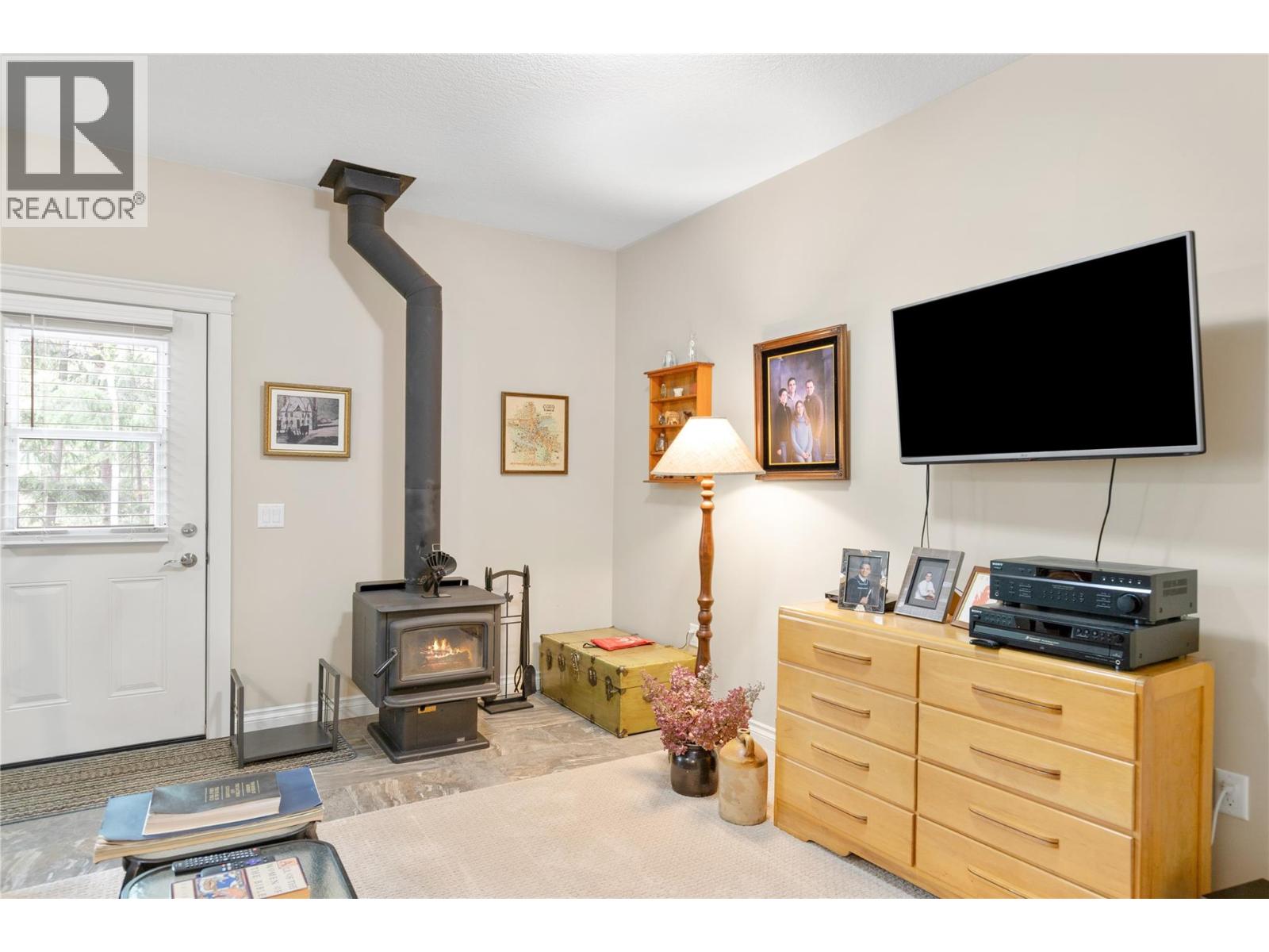2750 Sunnydale Drive, Blind Bay