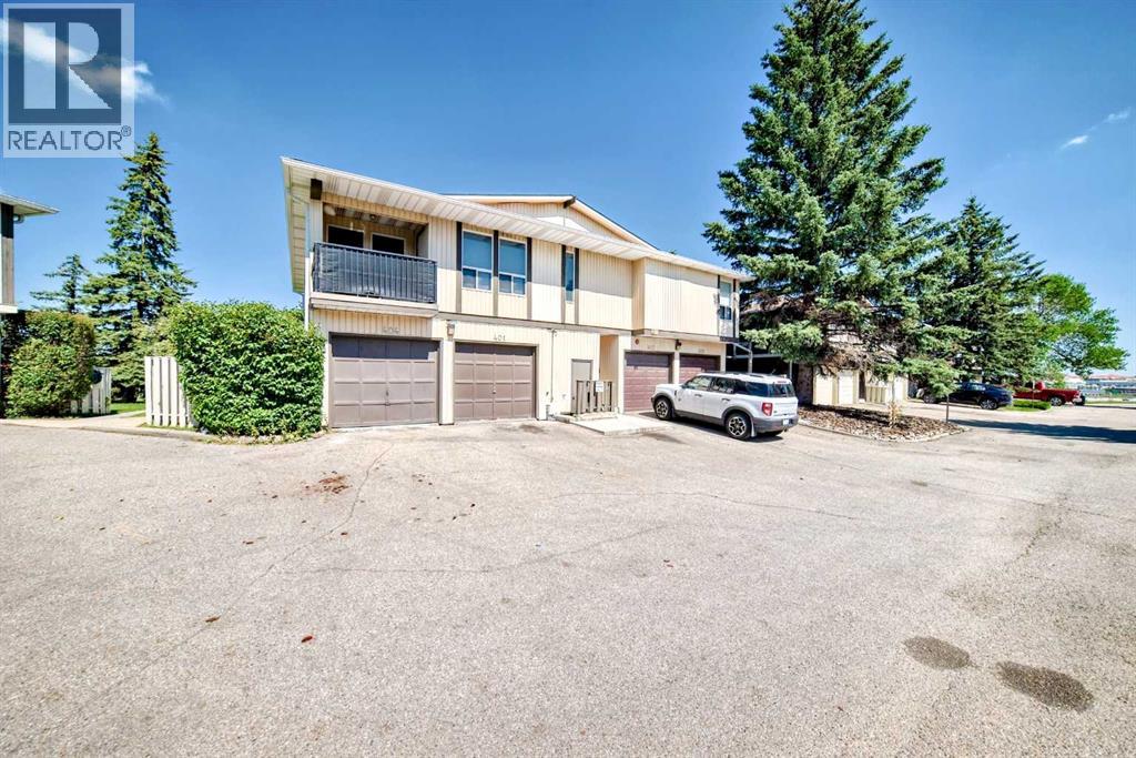 Single Family House for Sale in   Blackthorn Road NE Thorncliffe Calgary 