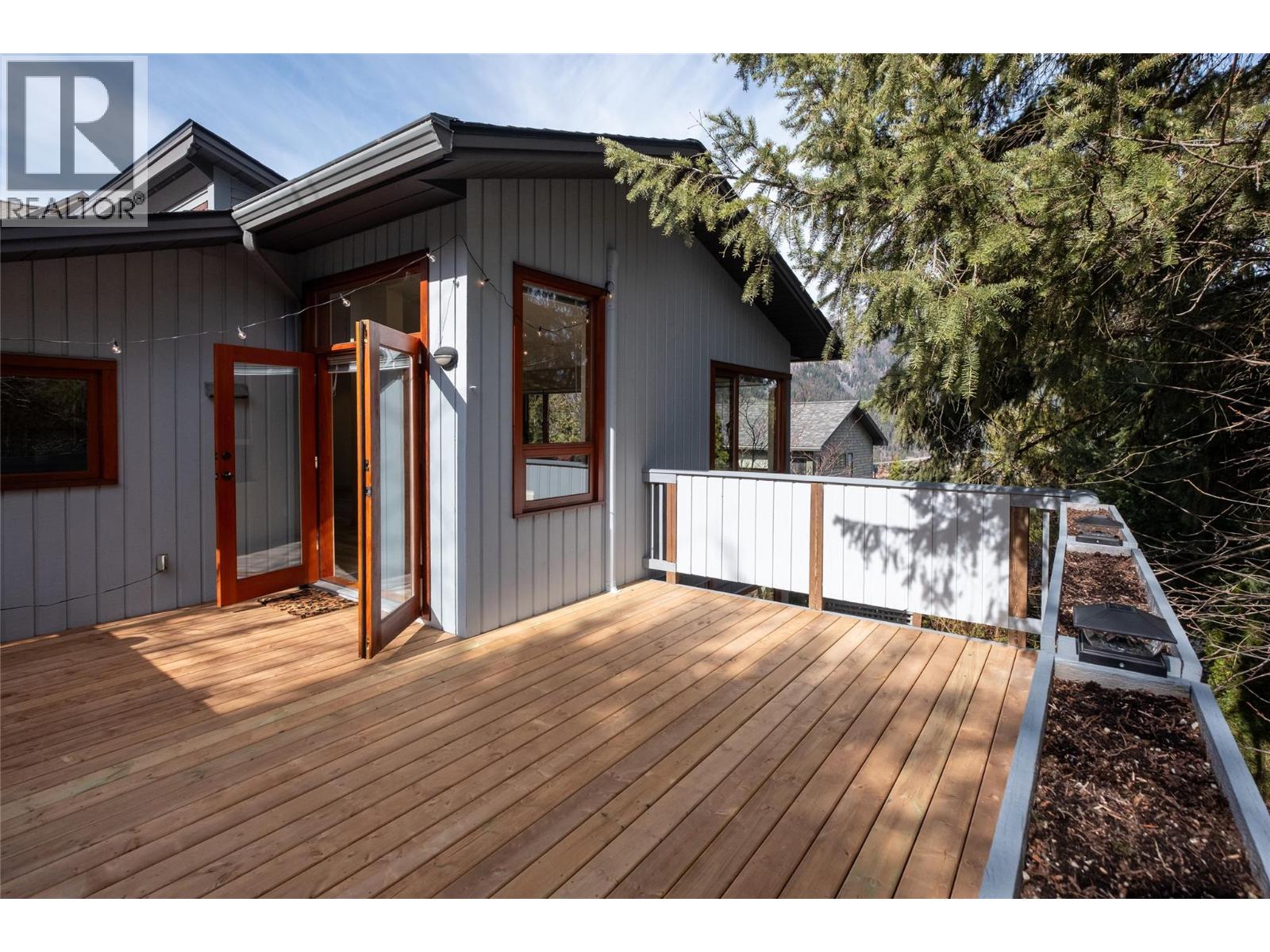706 West Gore Street, Nelson