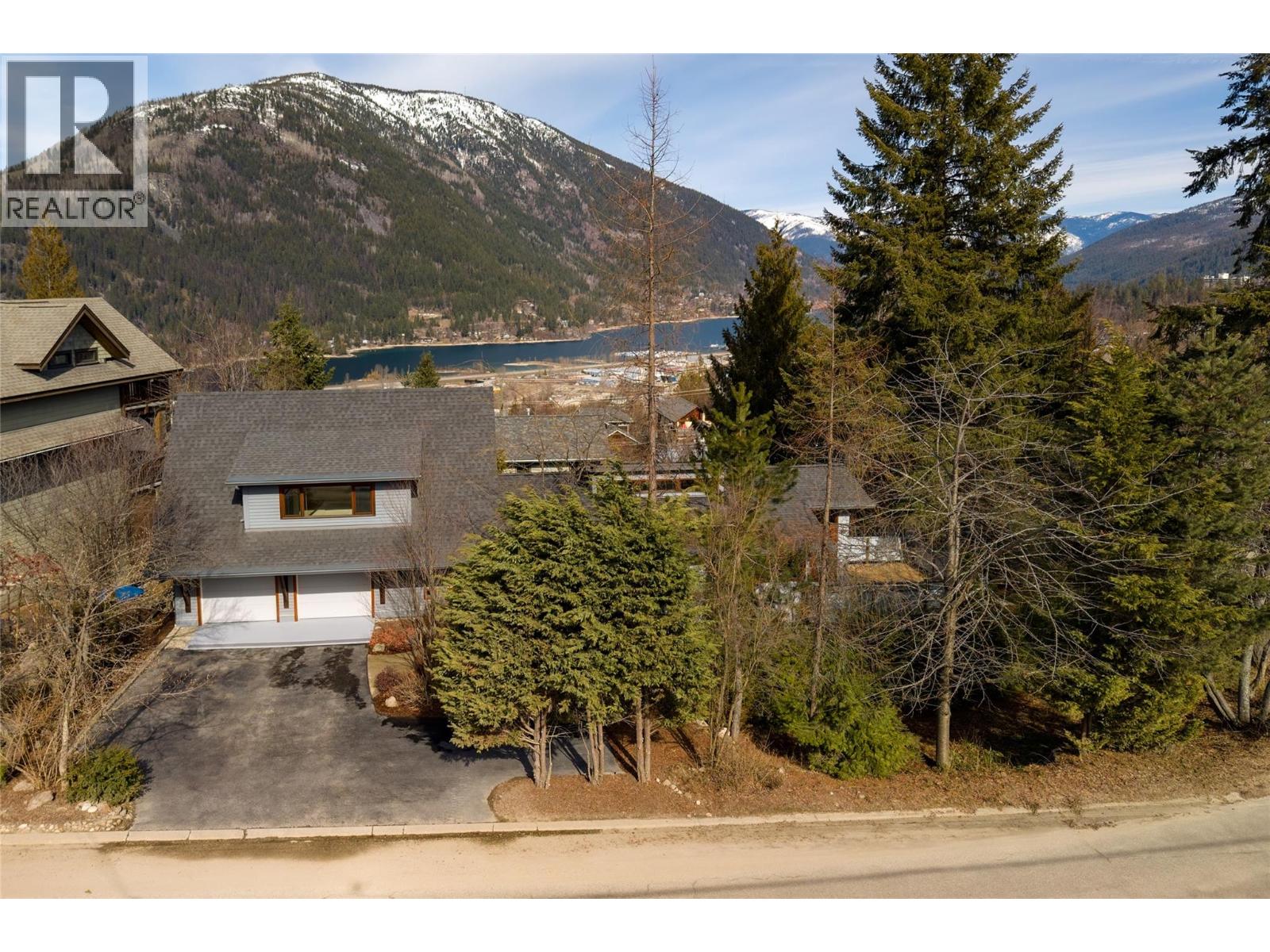 706 West Gore Street, Nelson