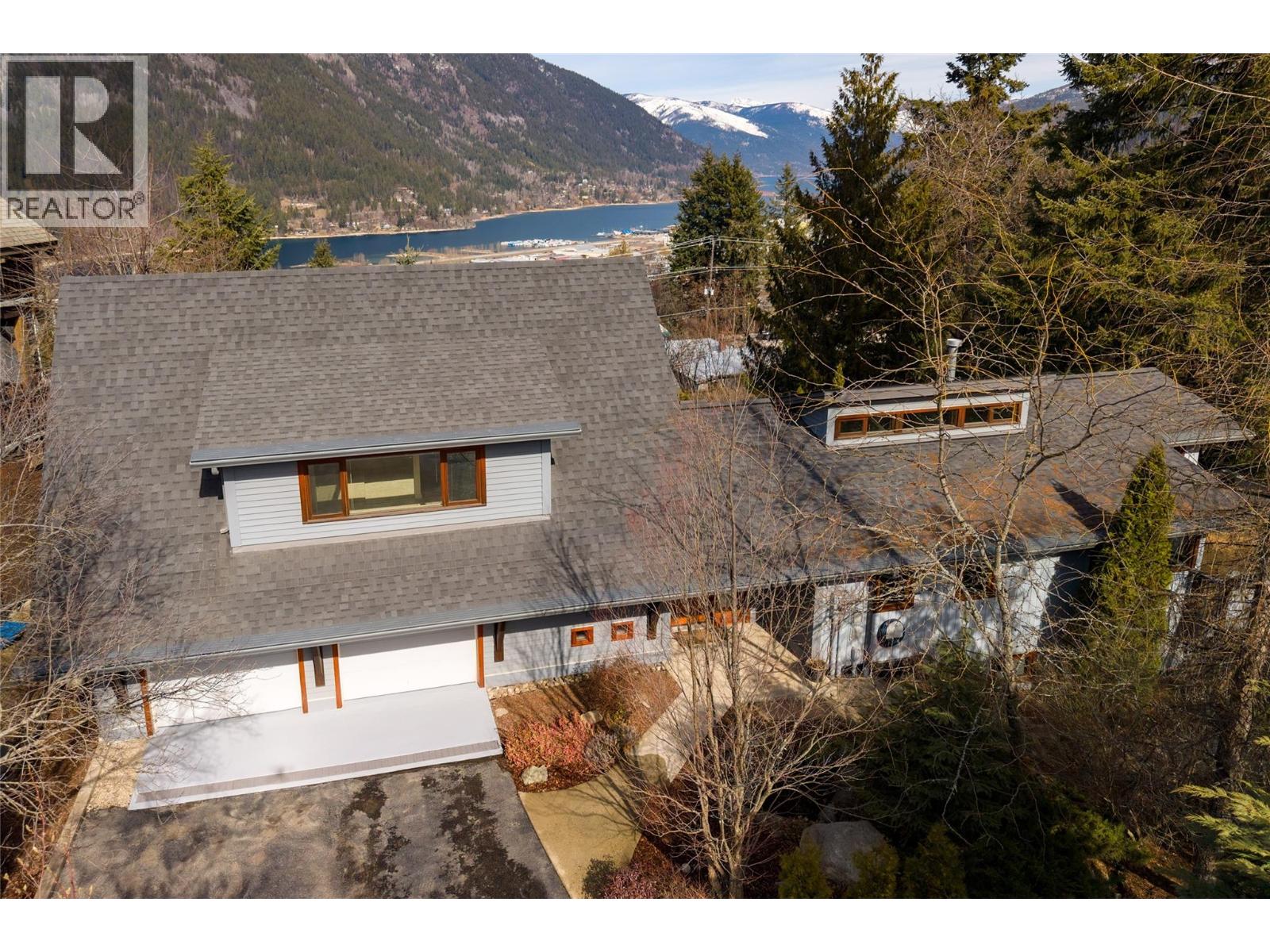 706 West Gore Street, Nelson