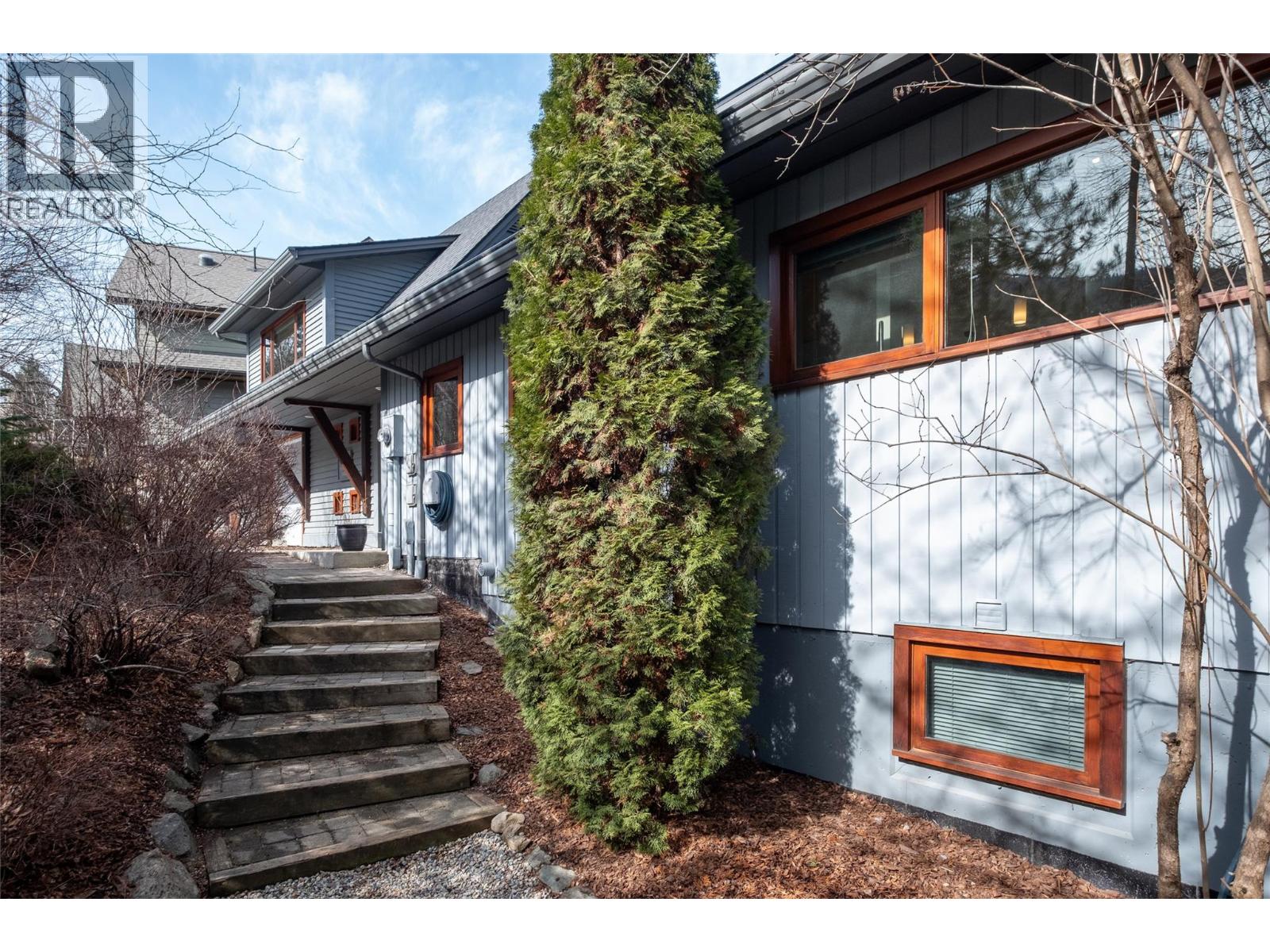 706 West Gore Street, Nelson