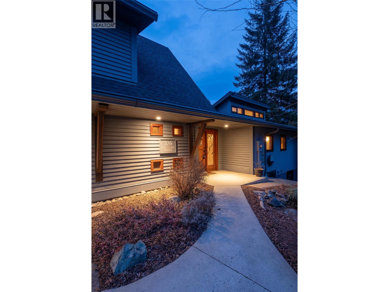 706 West Gore Street, Nelson
