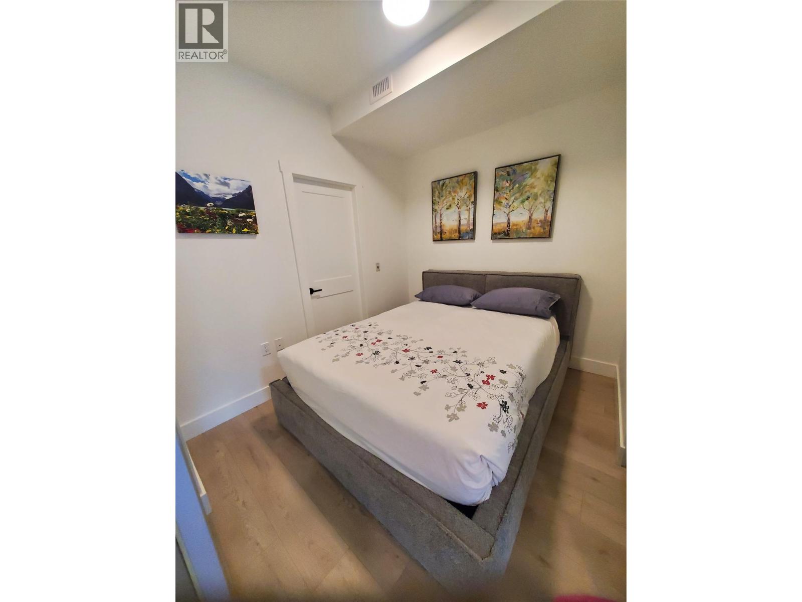 211 620 Coronation Avenue, Kelowna