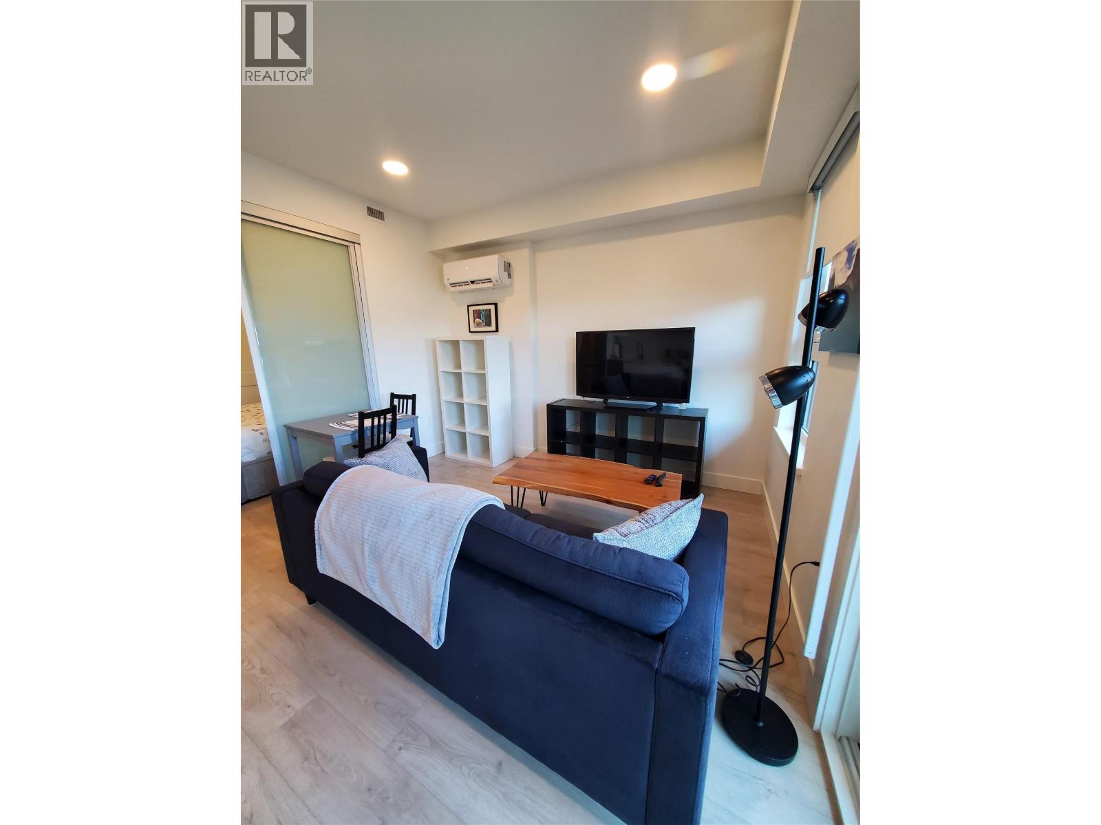 211 620 Coronation Avenue, Kelowna