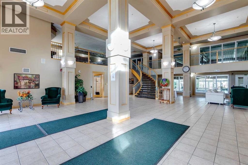 Single Family House for Sale in   Sierra Morena Boulevard SW Signal Hill Calgary 
