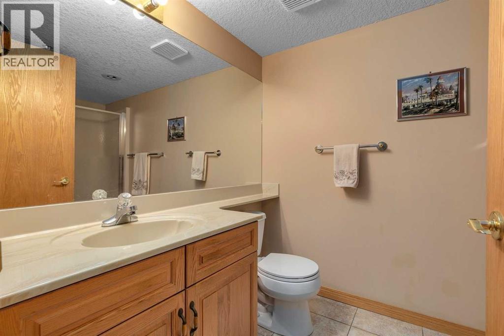 Single Family House for Sale in   Sierra Morena Boulevard SW Signal Hill Calgary 
