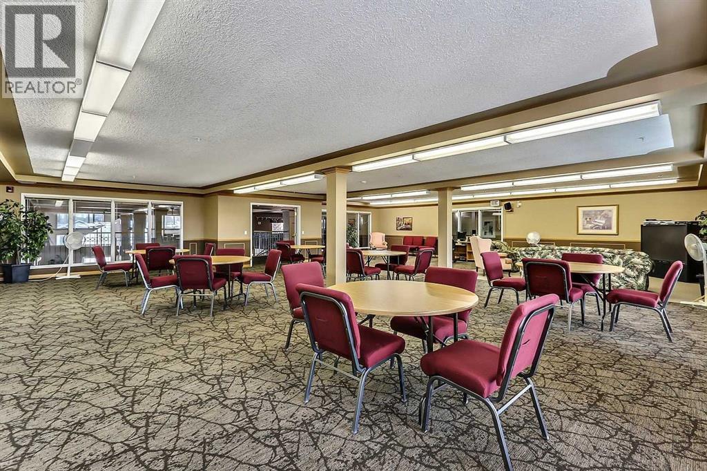 Single Family House for Sale in   Sierra Morena Boulevard SW Signal Hill Calgary 