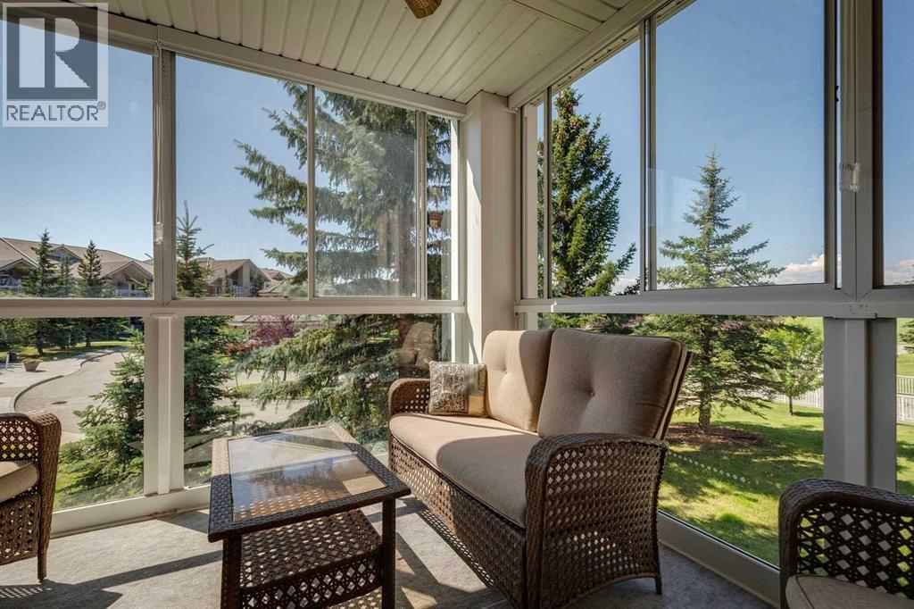 Single Family House for Sale in   Sierra Morena Boulevard SW Signal Hill Calgary 