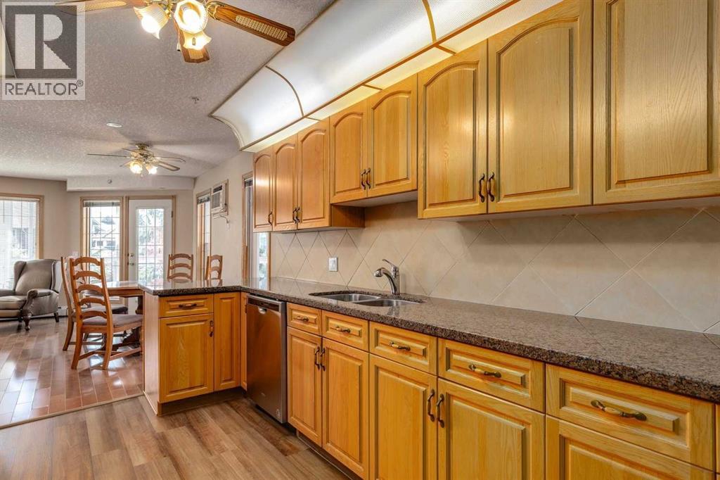 Single Family House for Sale in   Sierra Morena Boulevard SW Signal Hill Calgary 