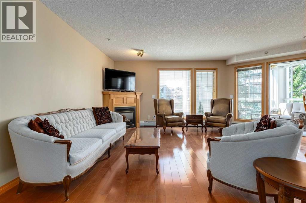 Single Family House for Sale in   Sierra Morena Boulevard SW Signal Hill Calgary 