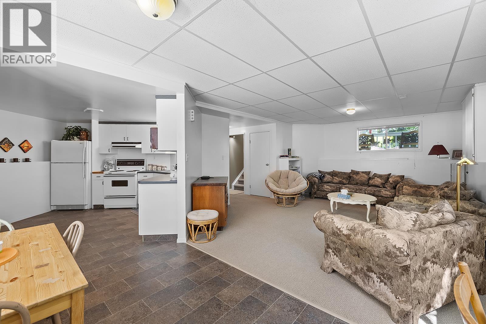 1243 8 Avenue N, Creston
