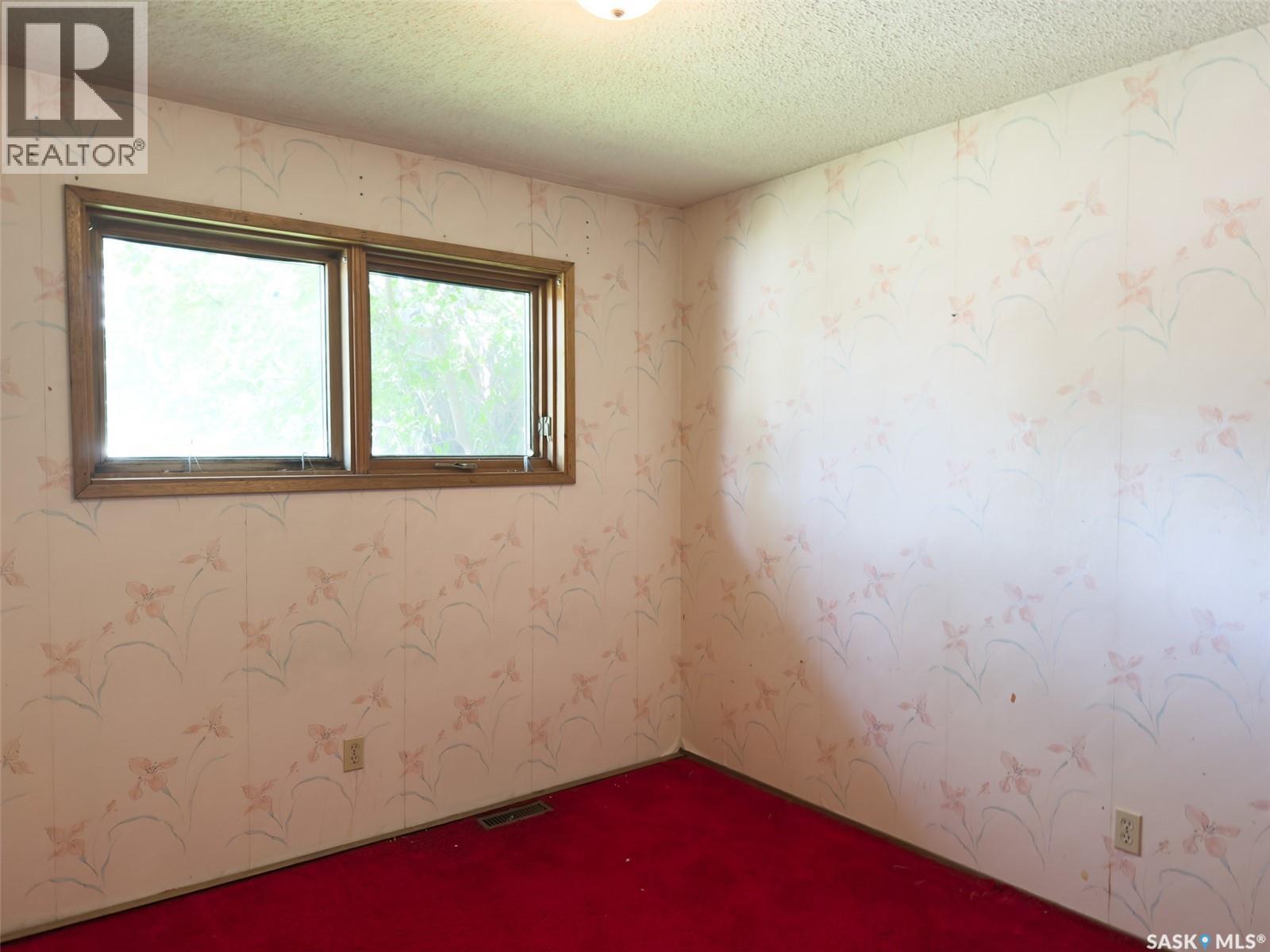 Single Family House Bungalow for Sale in  Tennant CRESCENT Saskatoon 