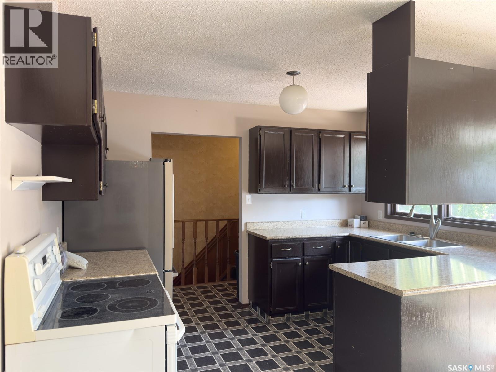 Single Family House Bungalow for Sale in  Tennant CRESCENT Saskatoon 