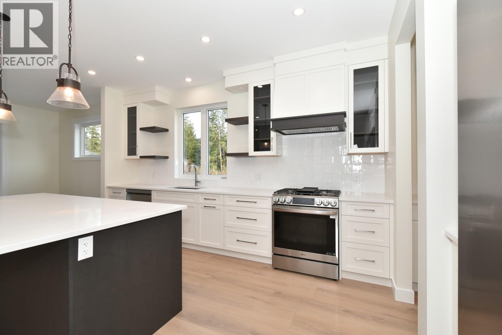 2508 Golf View Crescent, Blind Bay