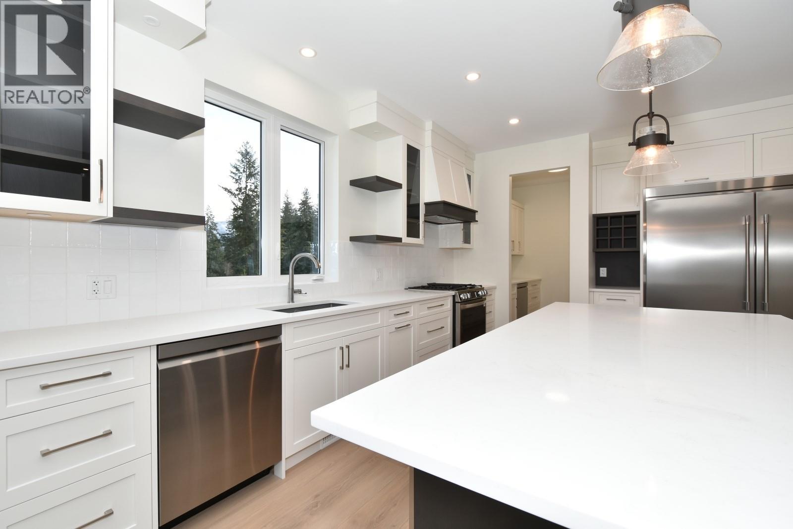 2508 Golf View Crescent, Blind Bay