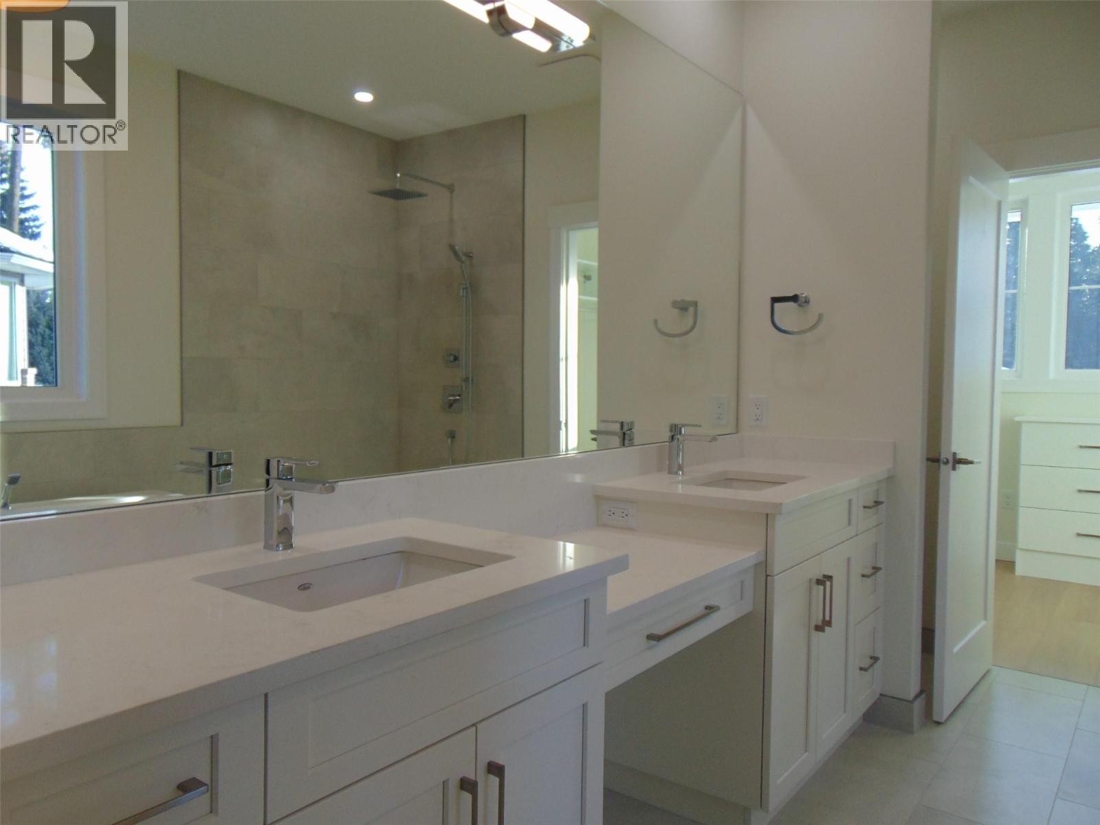 2508 Golf View Crescent, Blind Bay