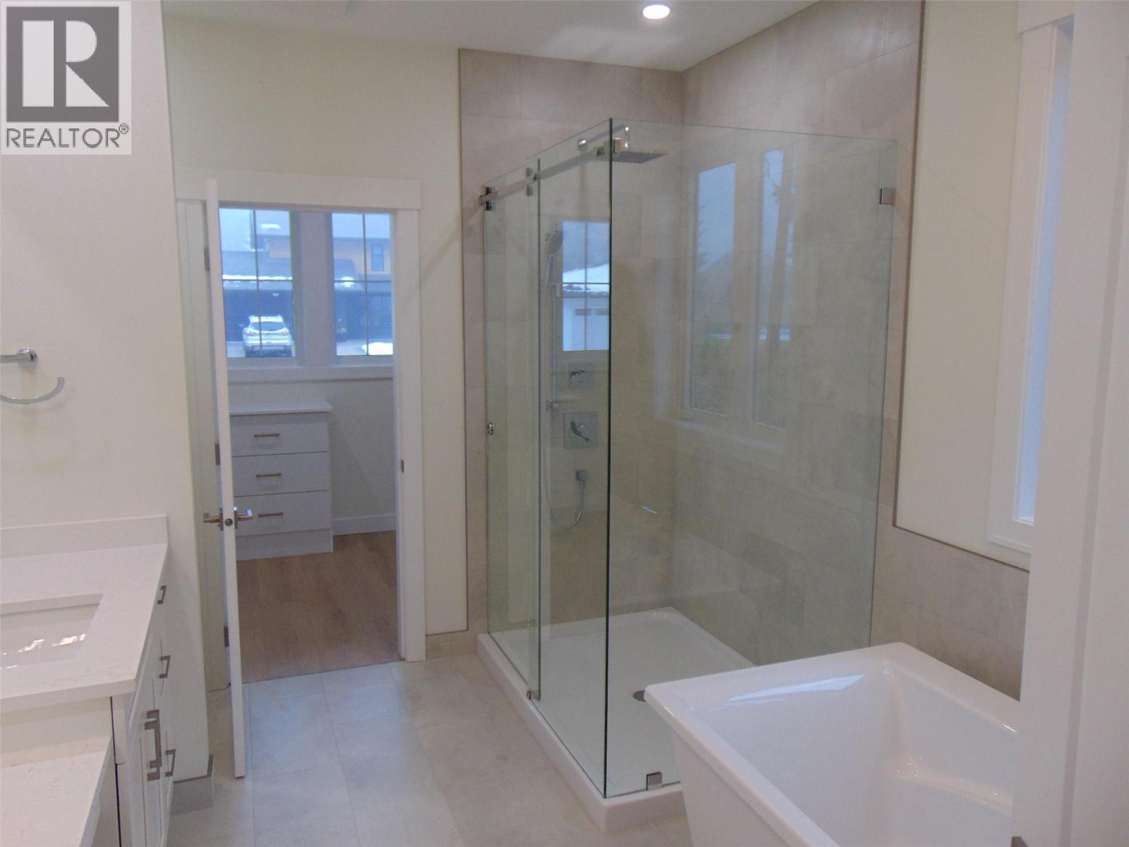 2508 Golf View Crescent, Blind Bay