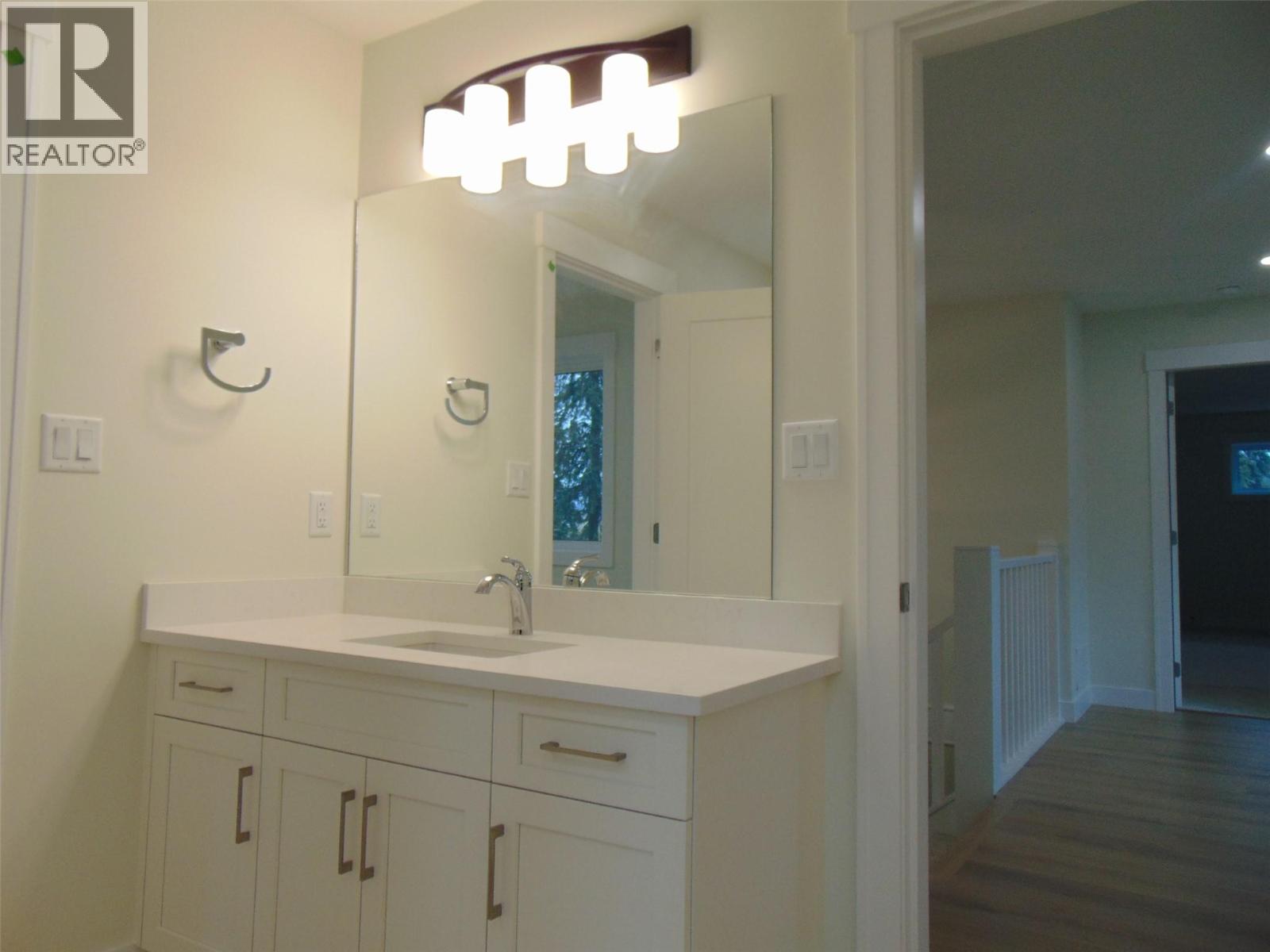 2508 Golf View Crescent, Blind Bay