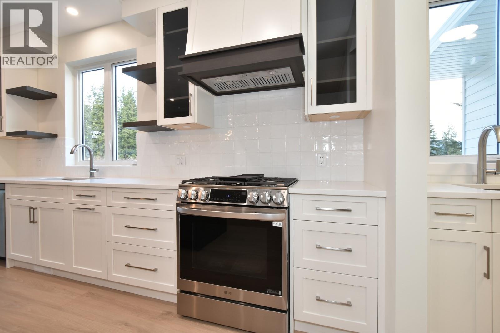2508 Golf View Crescent, Blind Bay