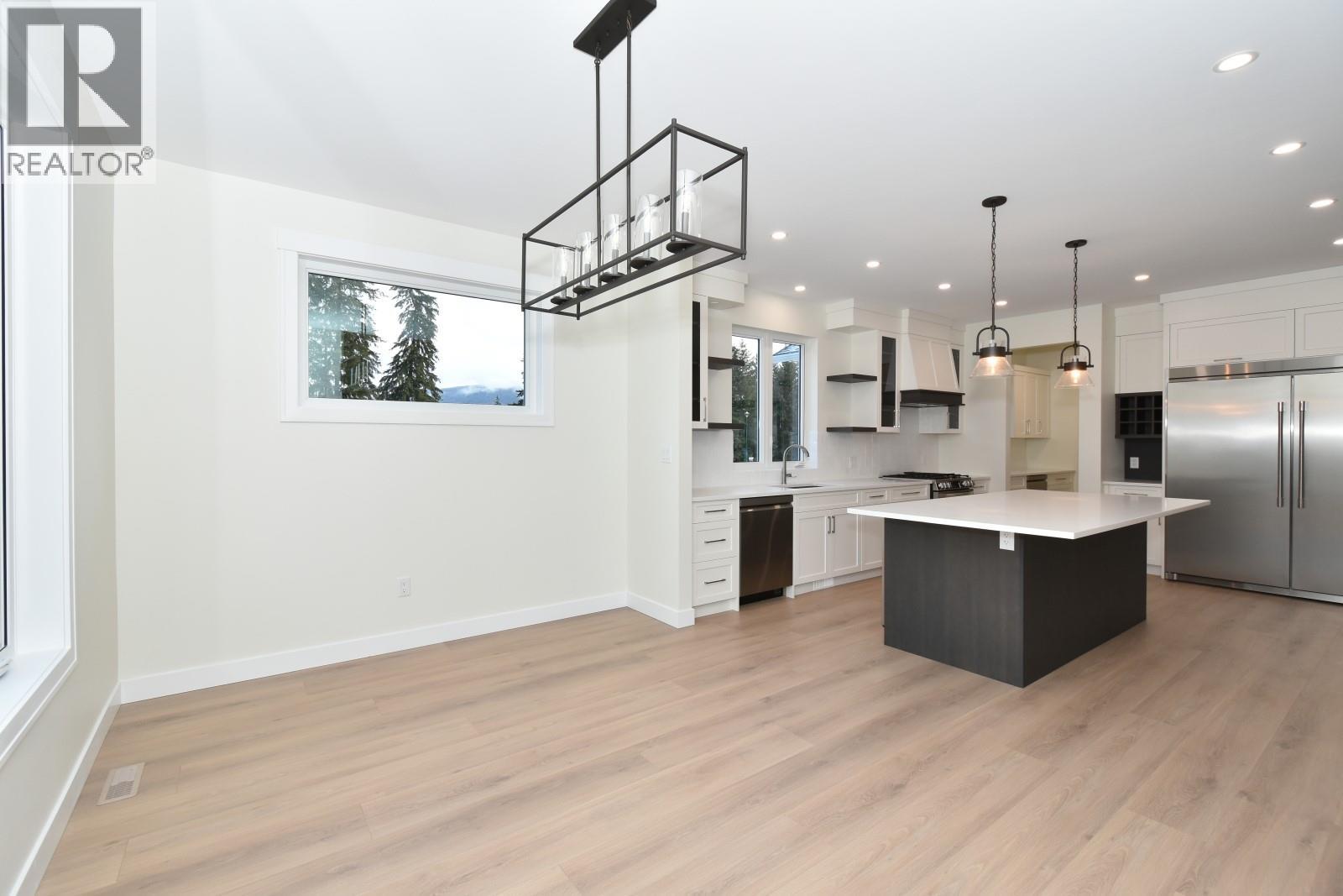 2508 Golf View Crescent, Blind Bay