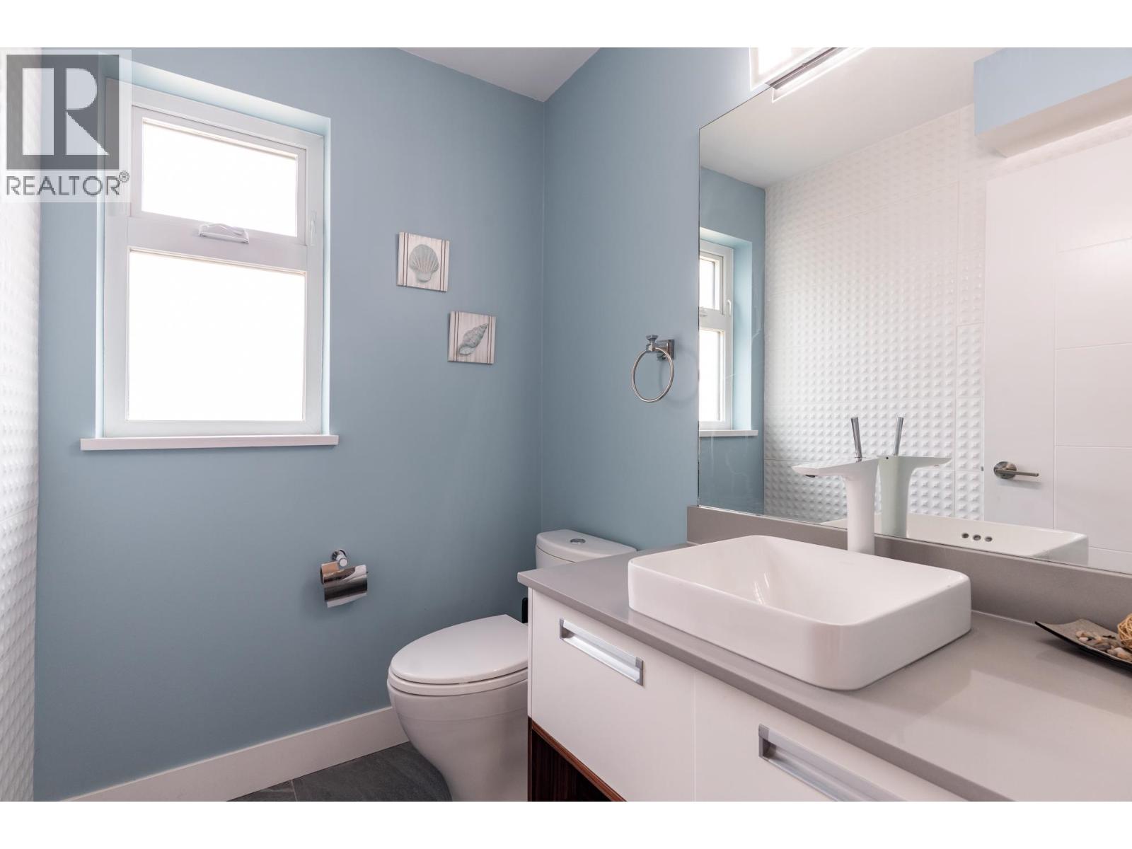 16 2358 WESTERN AVENUE, North Vancouver