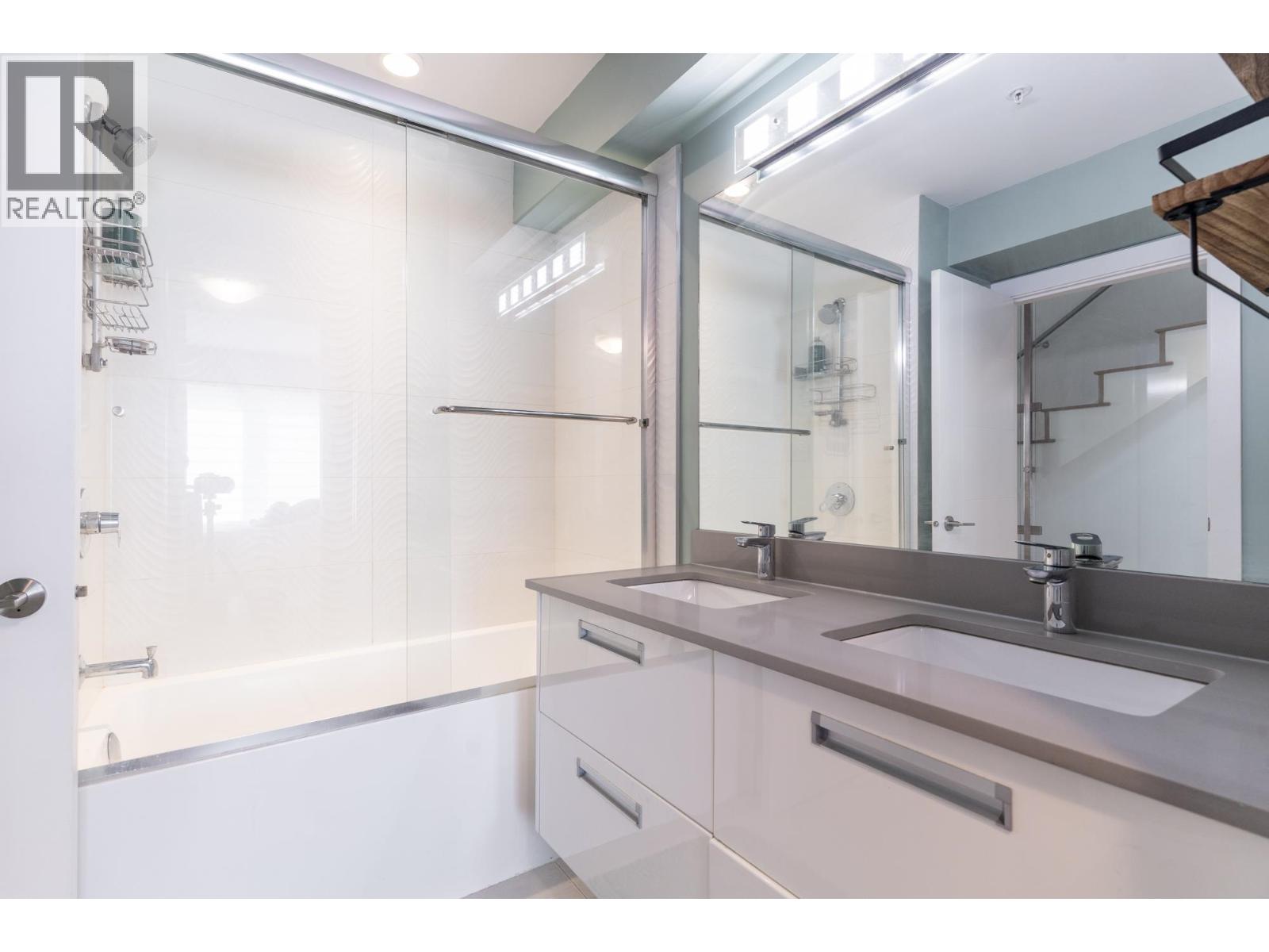 16 2358 WESTERN AVENUE, North Vancouver