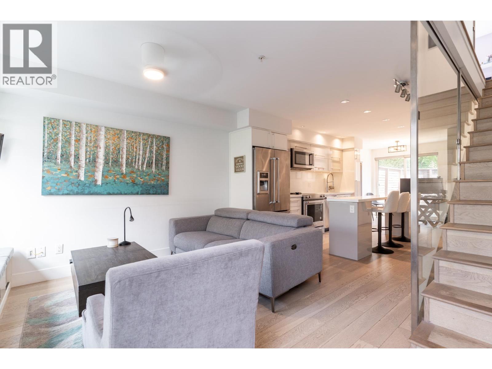 16 2358 WESTERN AVENUE, North Vancouver