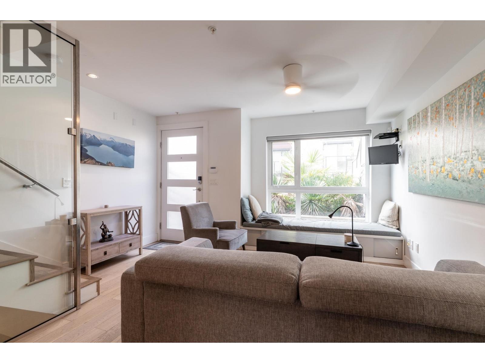 16 2358 WESTERN AVENUE, North Vancouver