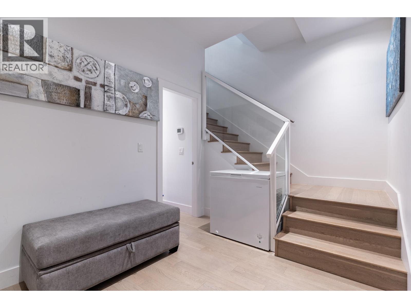 16 2358 WESTERN AVENUE, North Vancouver