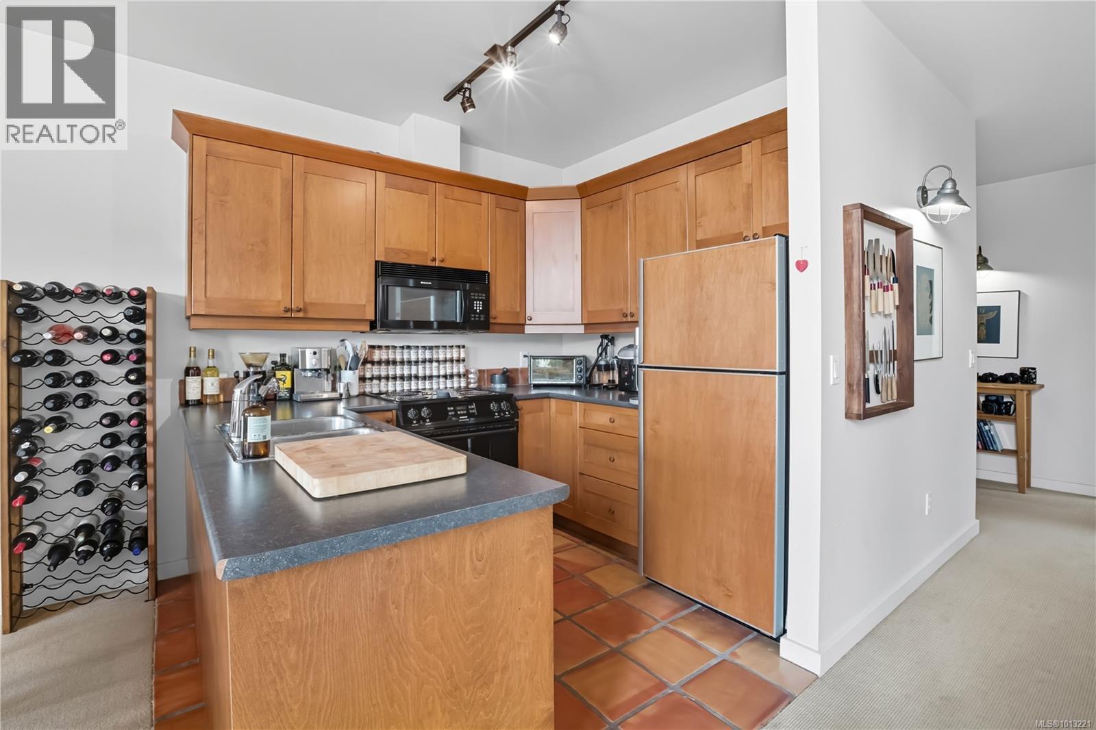 1003 1971 Harbour Cres, Ucluelet